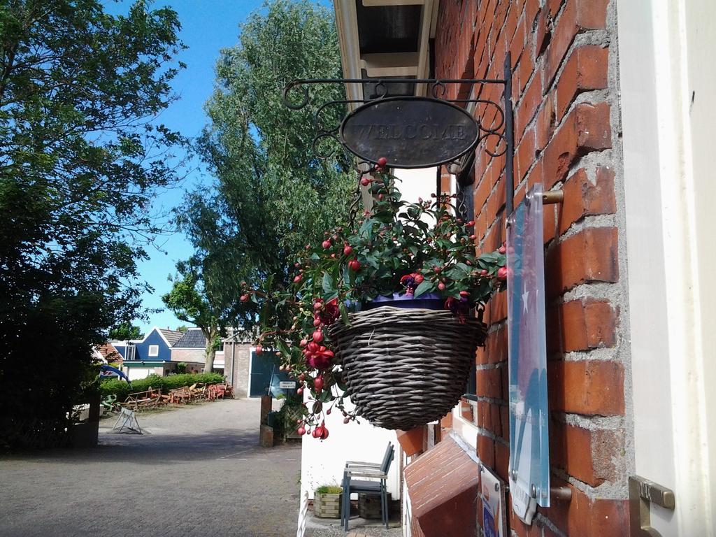 Bed & Breakfast Meinsma Moddergat 외부 사진